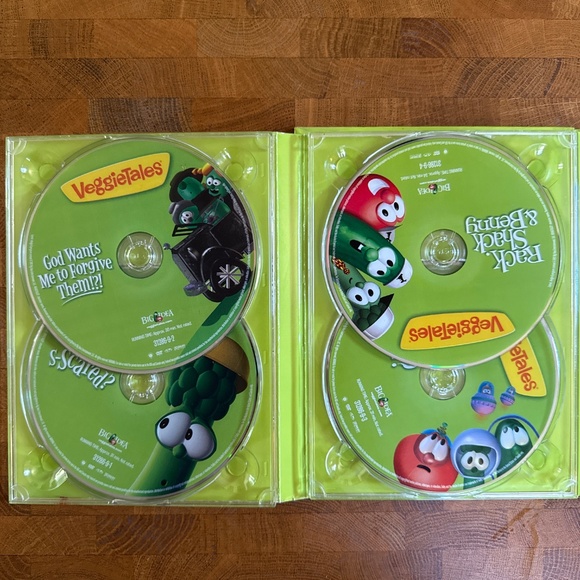 Veggies Tales DVD collection - Picture 3 of 4